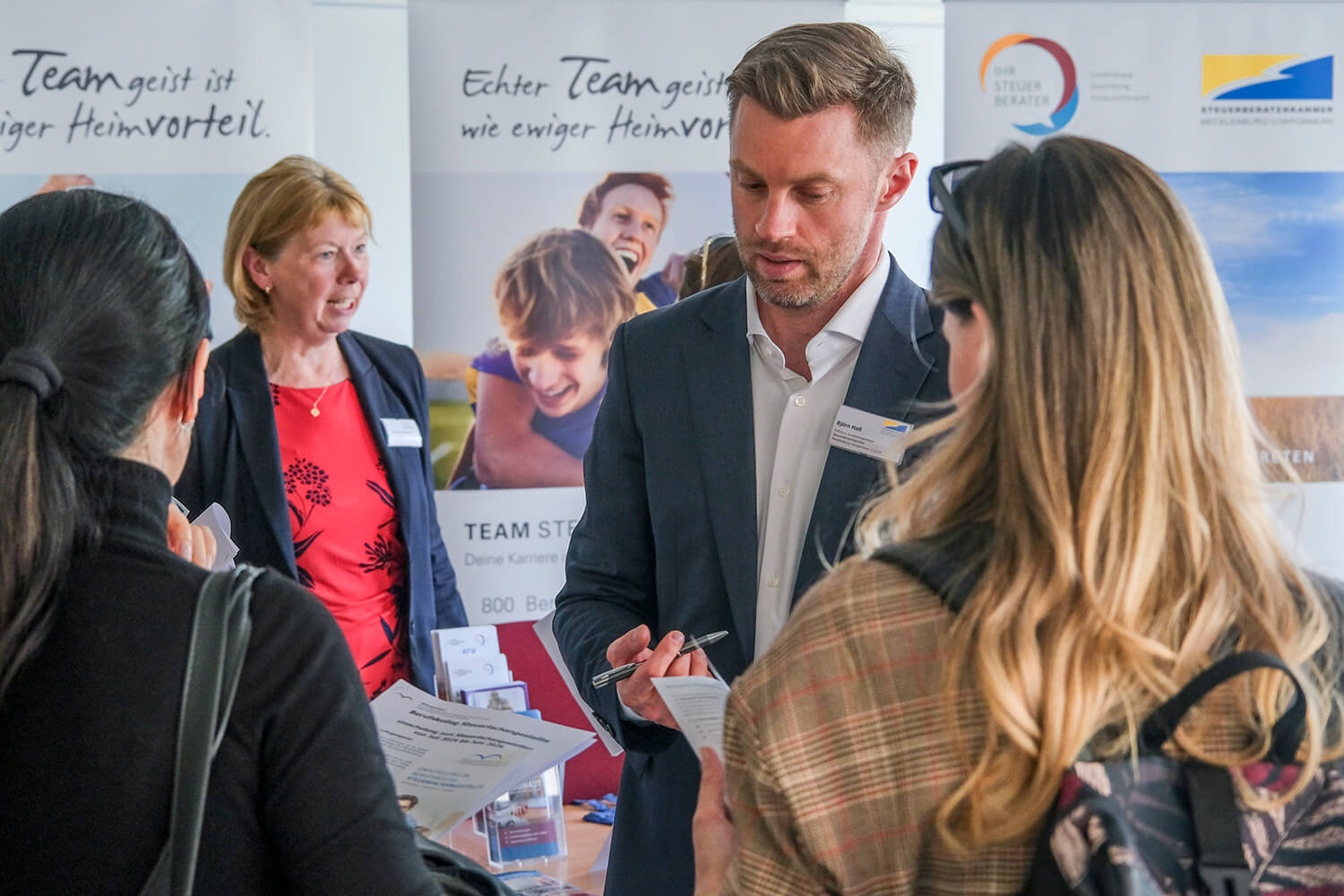 Stand der Steuerberaterkammer MV auf der Jobmesse Rostock von inlingua